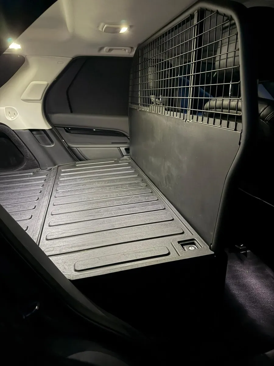 Land Rover Discovery 2021 - Image 3