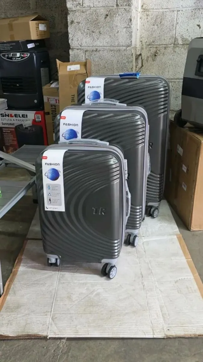 Suitcase, luggage, travel, brand new, 3-piece - Image 1