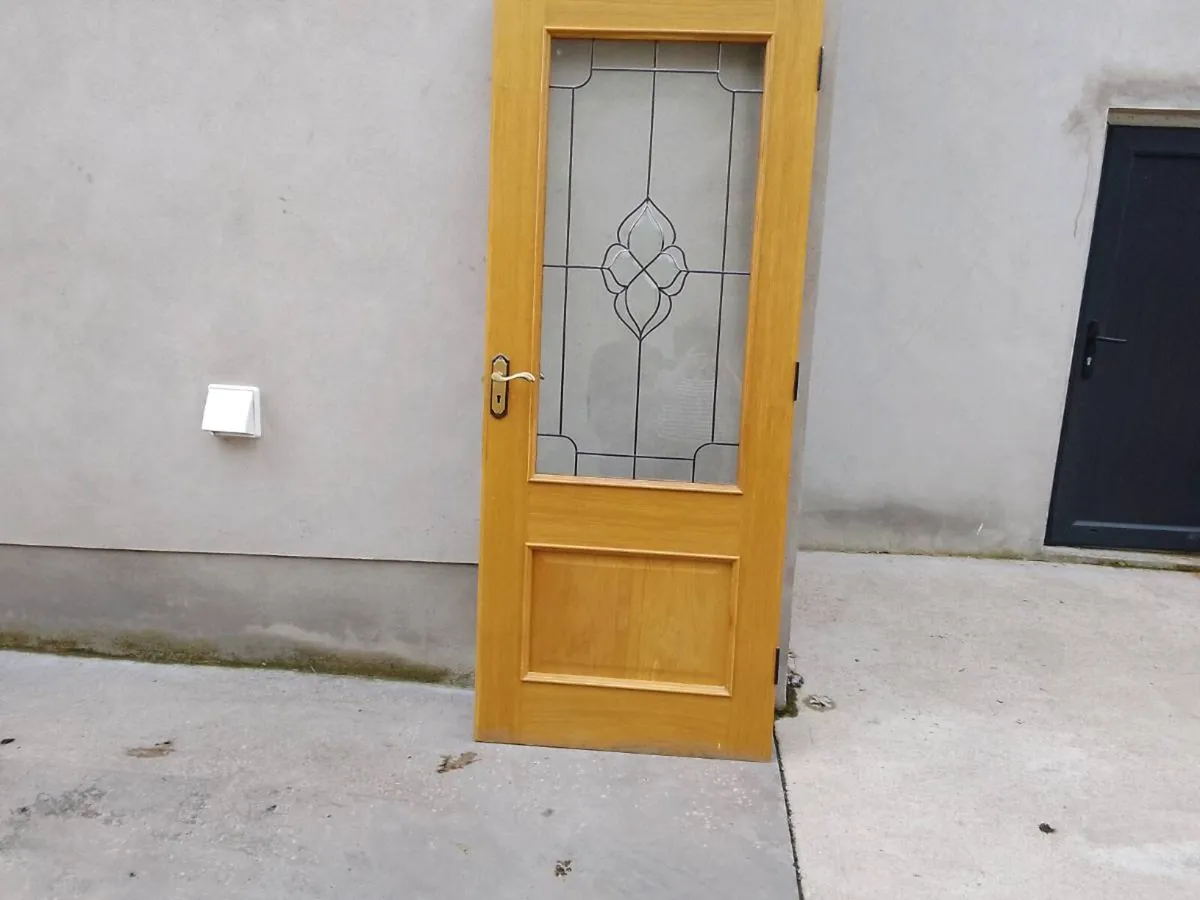 Internal doors - Image 1