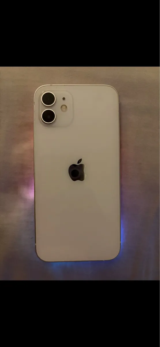 iPhone 12 - Image 2