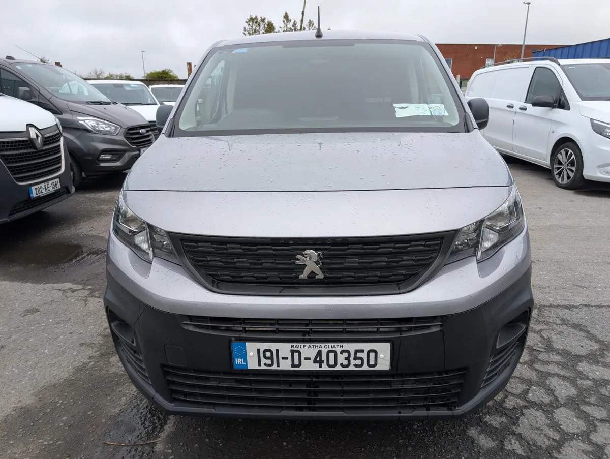 Peugeot Partner 1.6 hdi New model 3 seater - Image 2