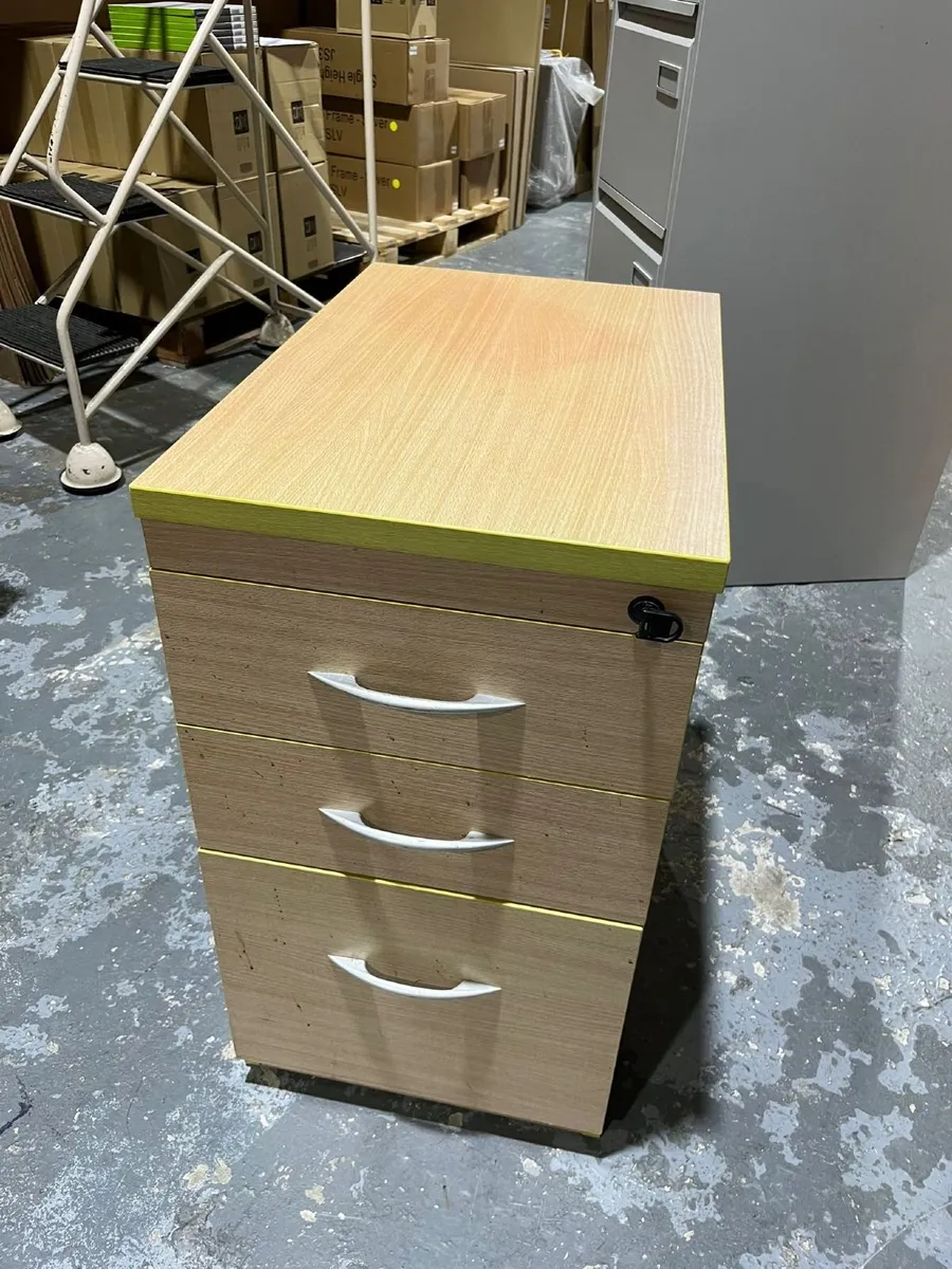 Kito Desk High Pedestal - Image 1