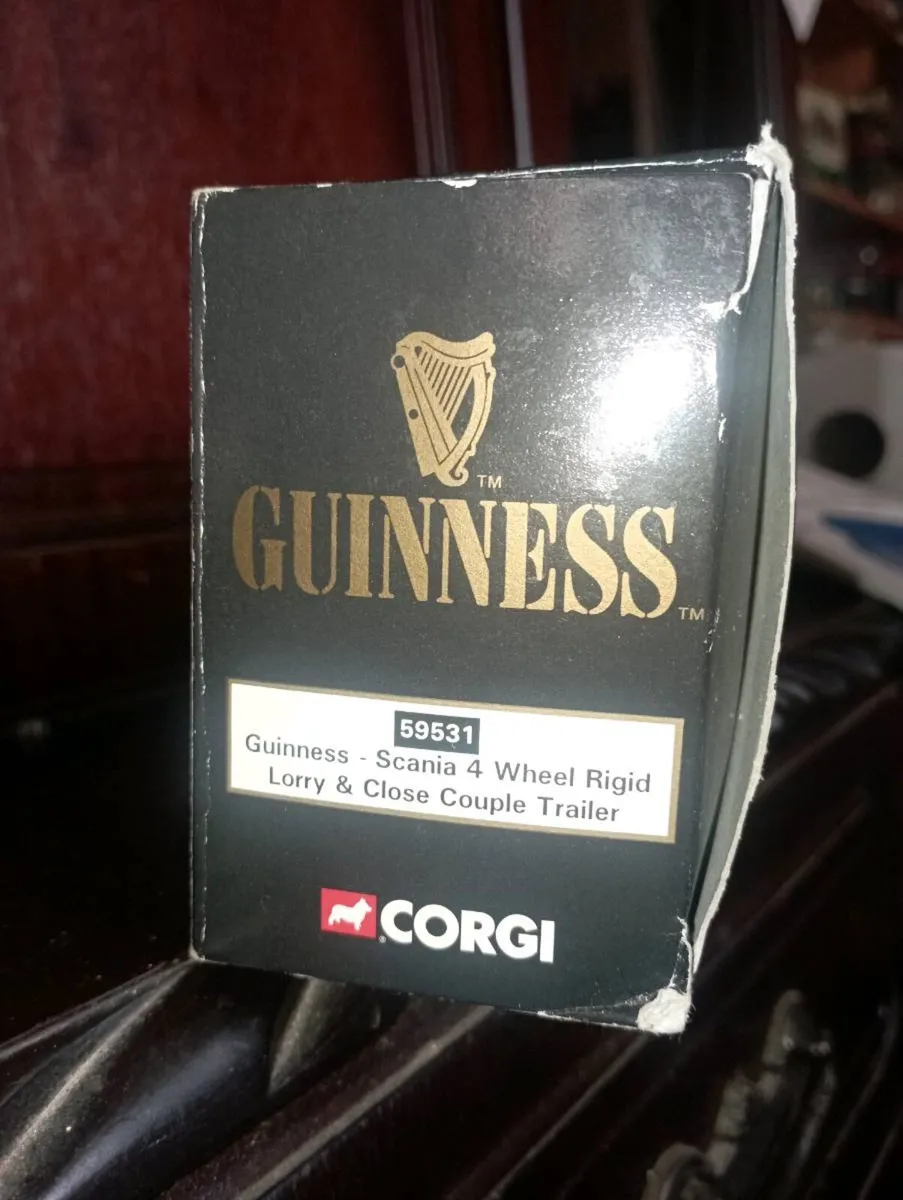 CORGIE DIE-CAST GUINNEES ARTIC 16 WHEELER TRUCK - Image 3