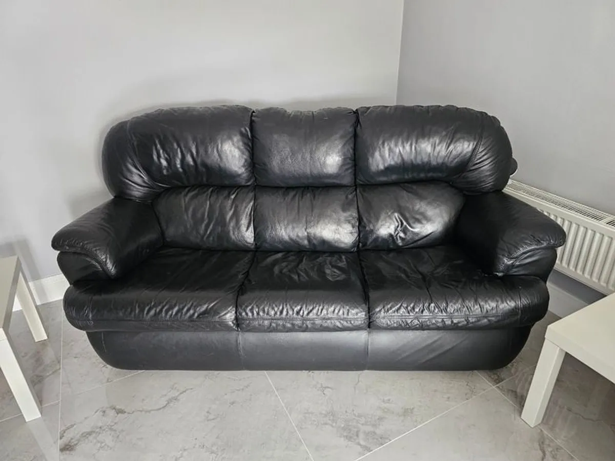 Leather Suite - Image 1
