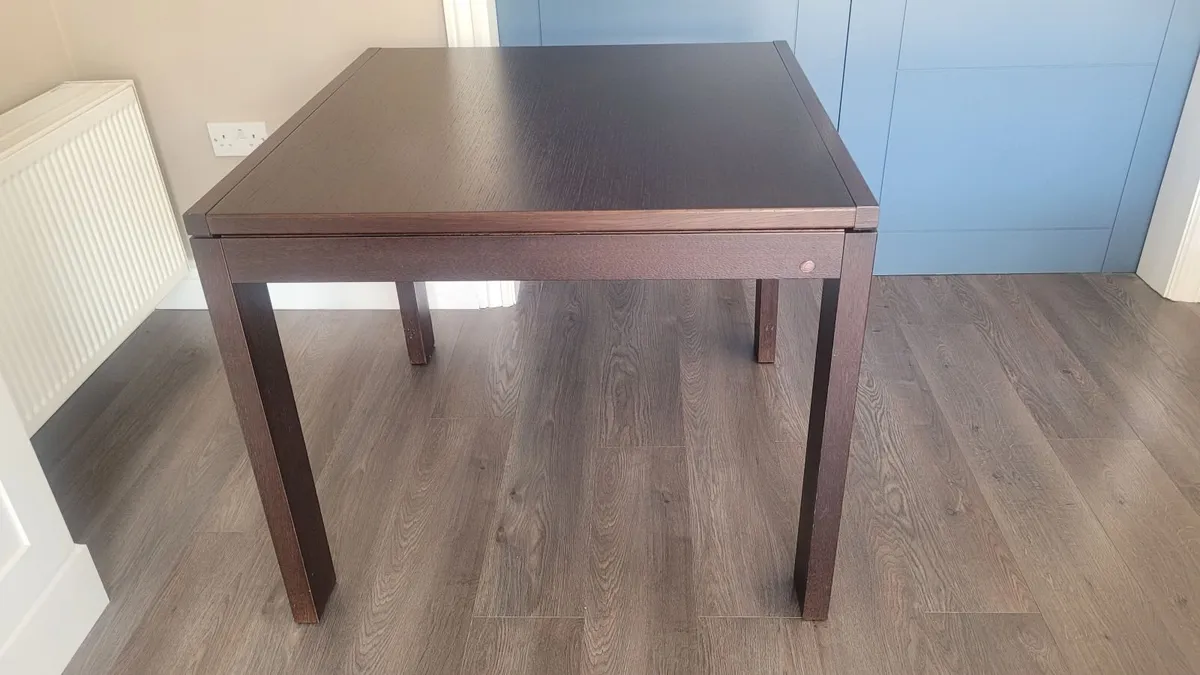 Calligaris, Solid Wood, Extendable Dining Table - Image 1