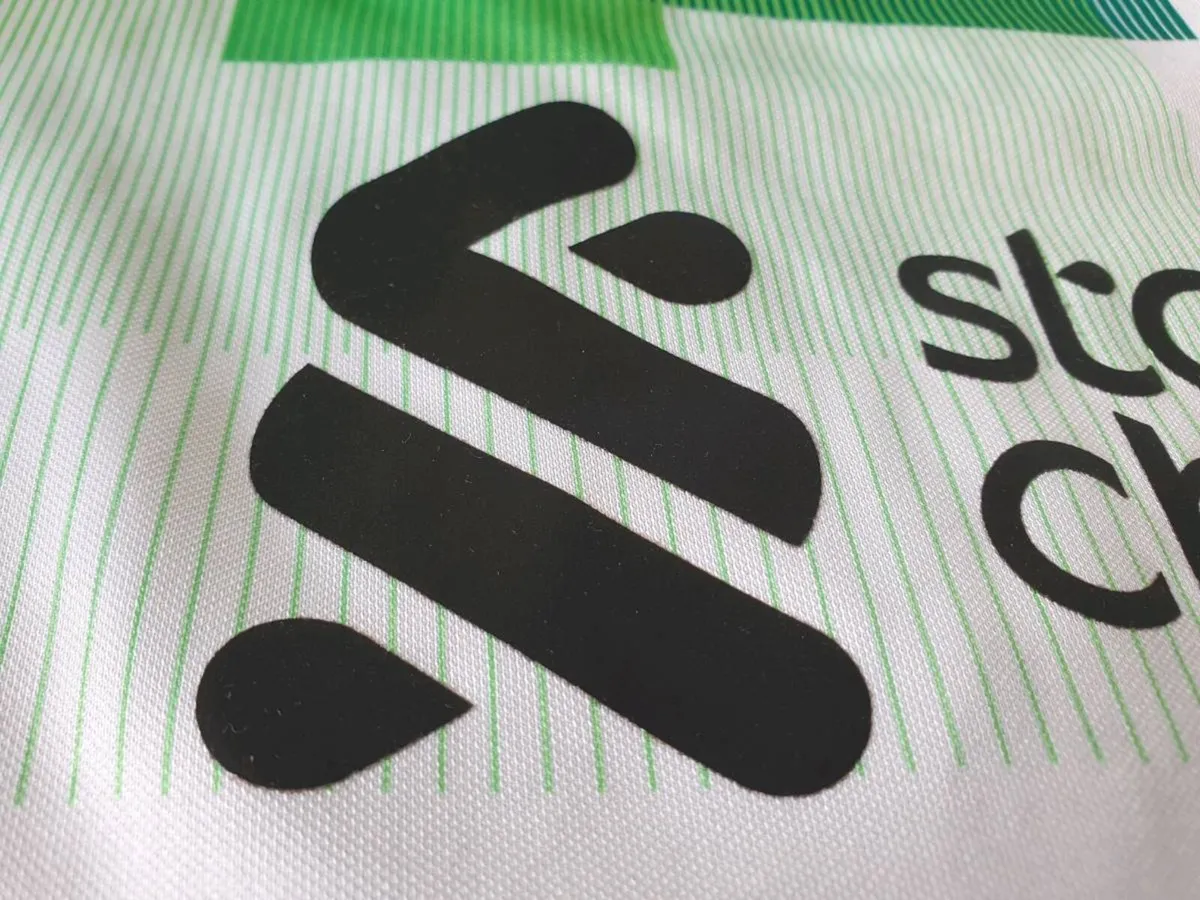 Liverpool Football Club Away Jersey 2023 to 2024 L - Image 4