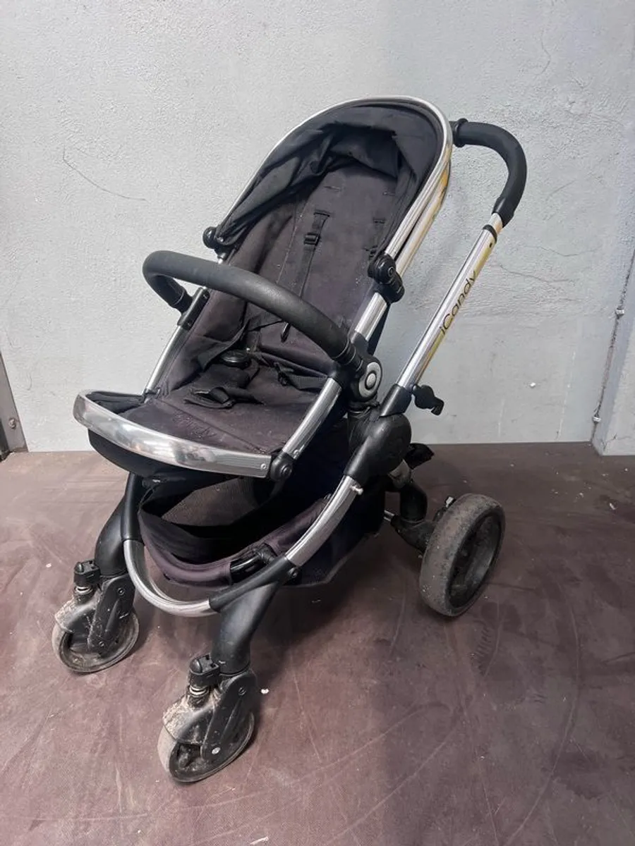 Icandy Buggy and carrycot - Image 1