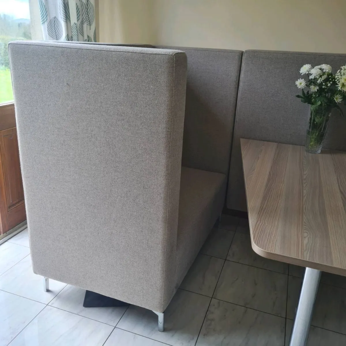 Office 4 person seating booth - Image 2