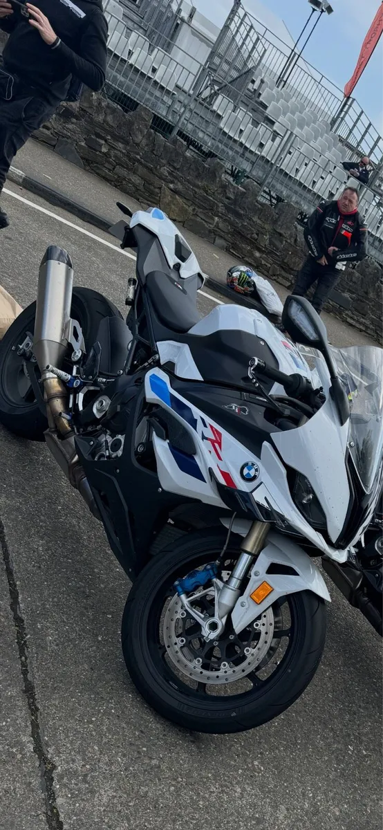 BMW S1000RR - Image 2