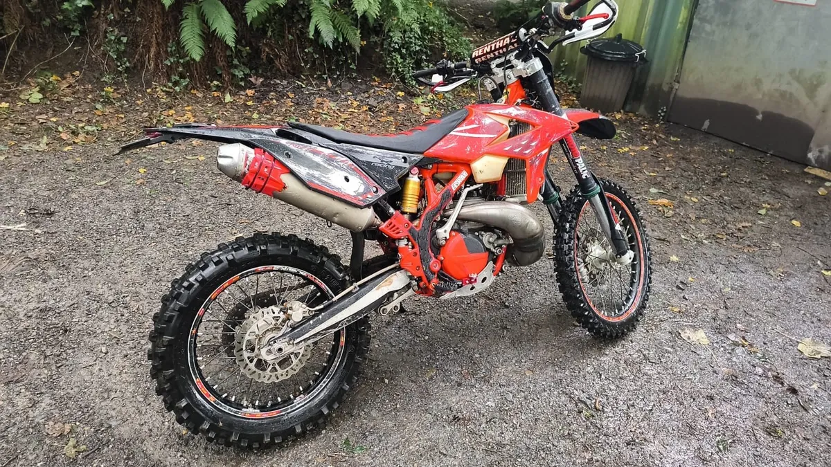 Beta 300 rr enduro motorbike road legal - Image 1