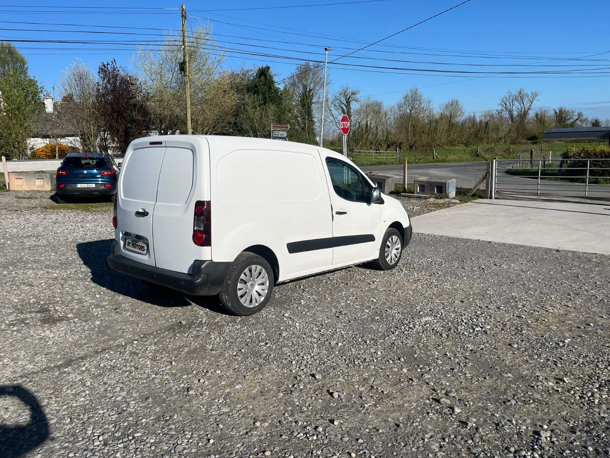 2017 Citroen Berlingo enterprise model 3 seater - Image 3