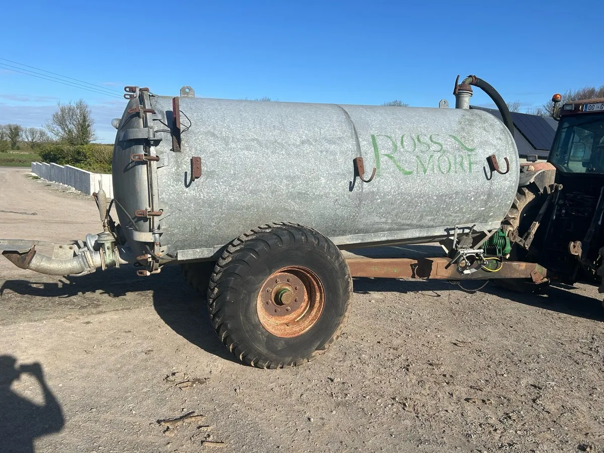1600 gallon Rossmore - Image 1