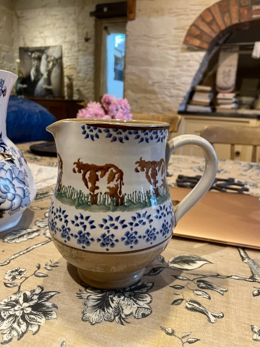 Nicholas Mosse jug - Image 1