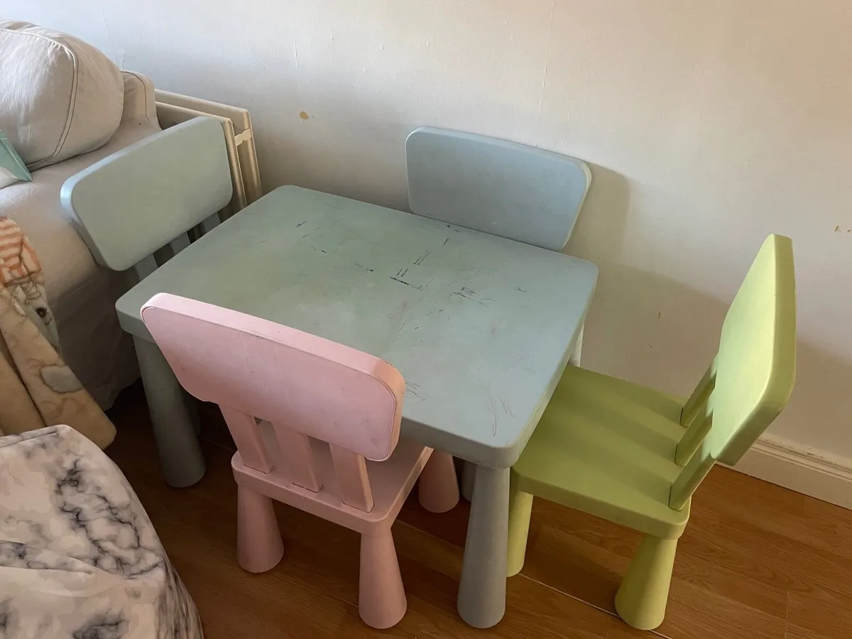 Table and 4 chairs