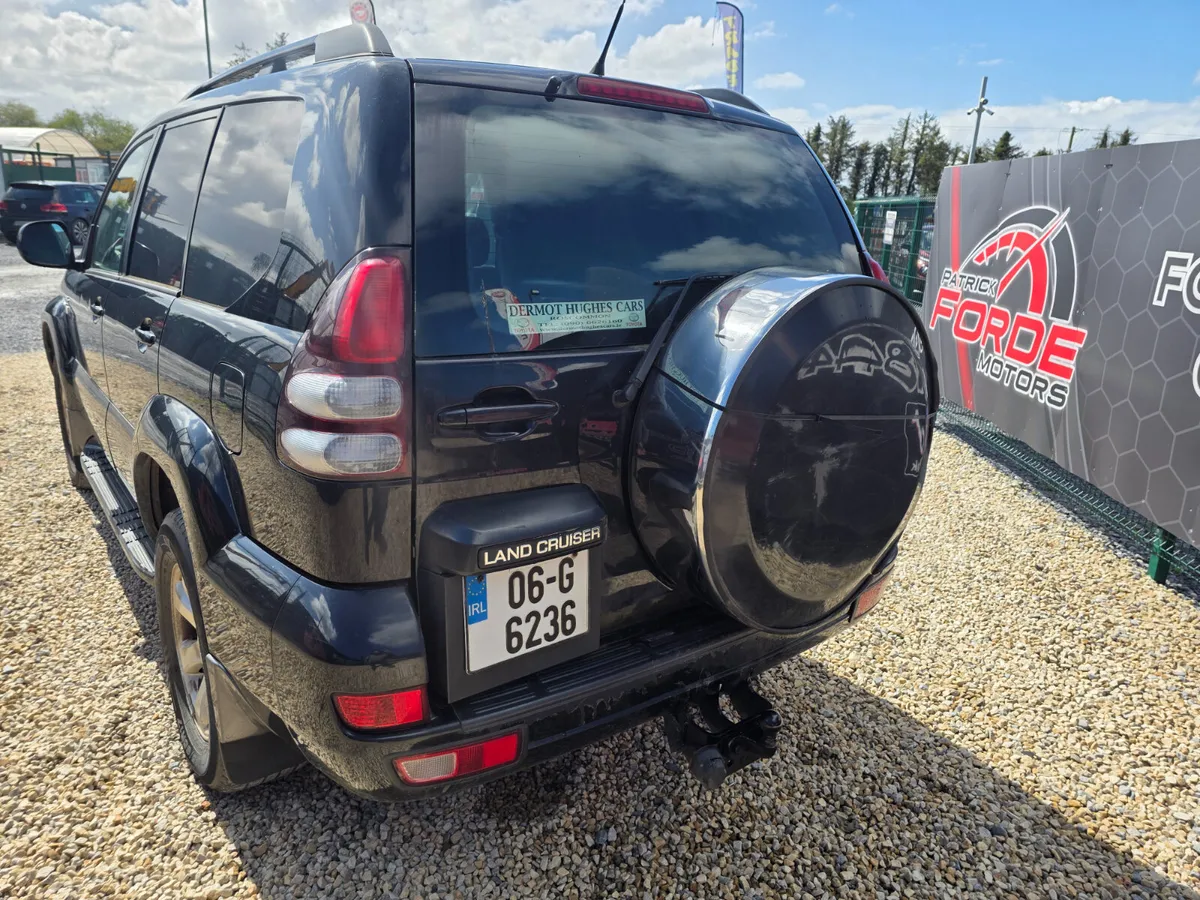 Toyota Land Cruiser 2006 - Image 3