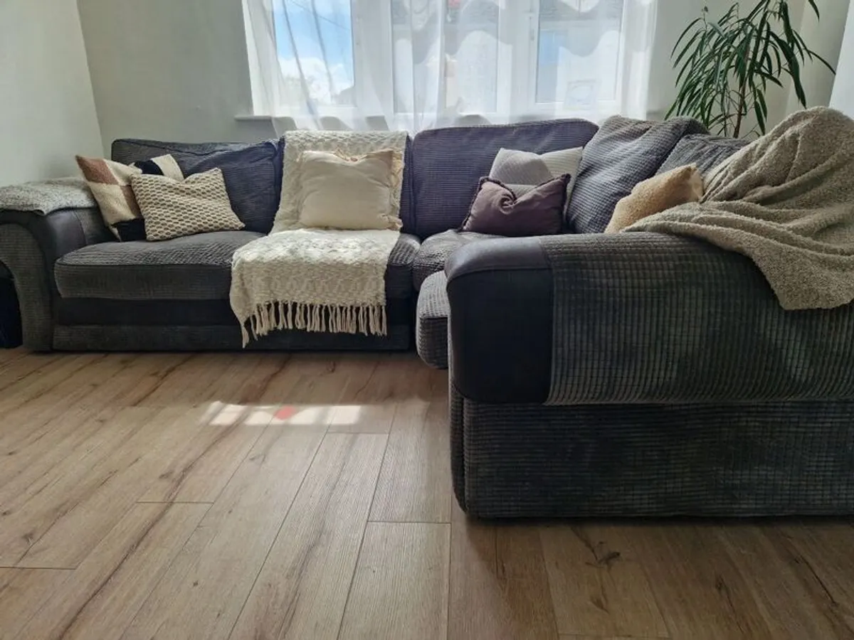 Marl grey L shaped couch and armchair set - Image 2