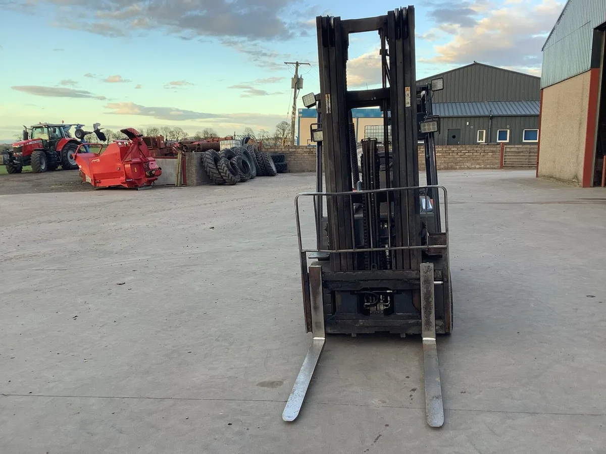 Dooson Forklift - Image 4