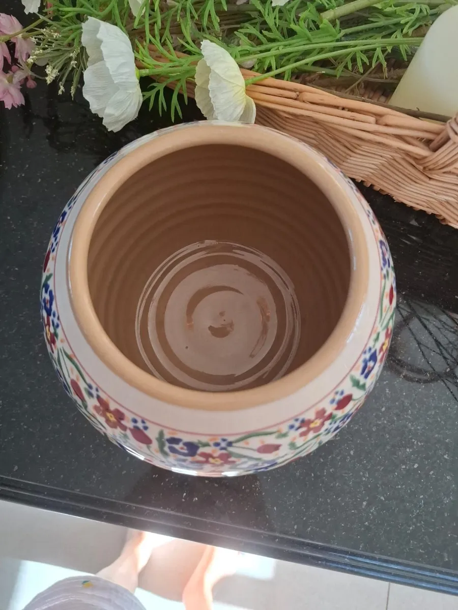 Nicholas Mosse Cookie Jar - Image 1