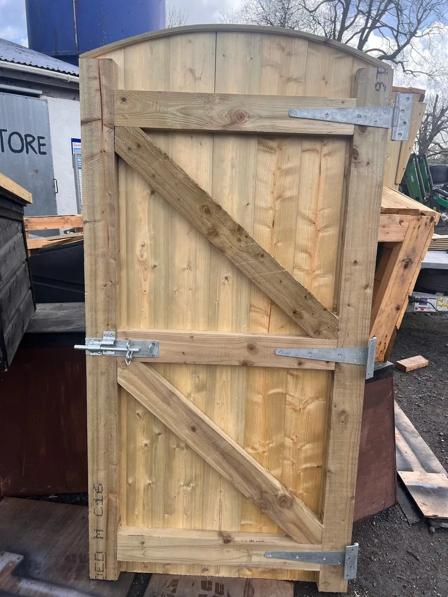 Timber side Gates - Image 4