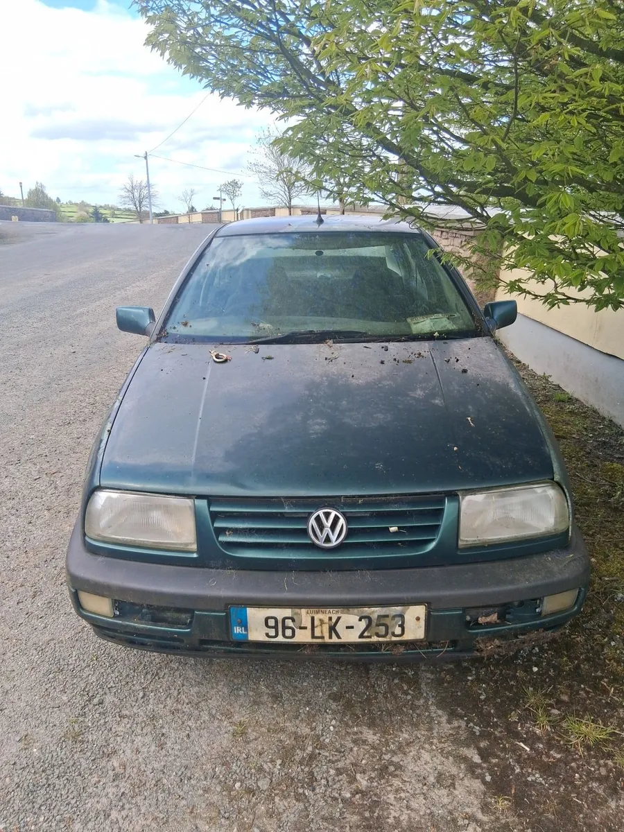 Volkswagen Vento 1996 - Image 1