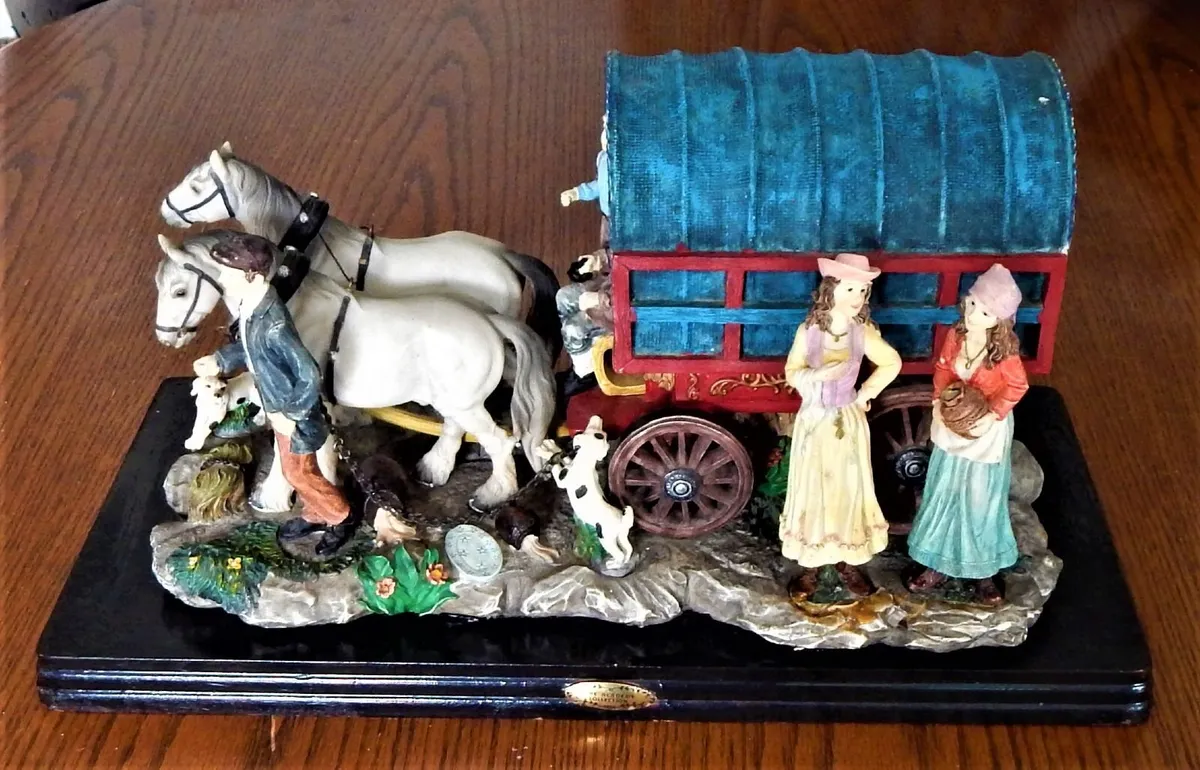 The Academy Collection Gypsy Caravan Figurine - Image 1