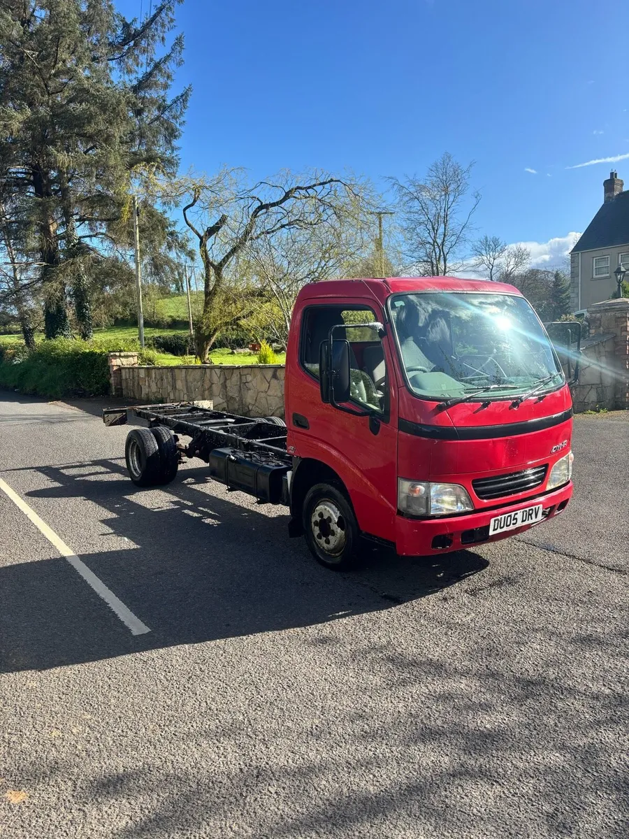 Toyota dyna twin wheel - Image 1