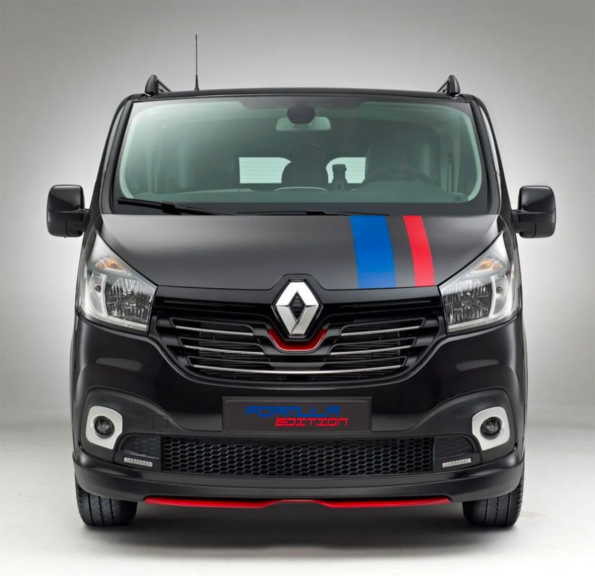 Renault Trafic Sport+ Splitter - Image 1