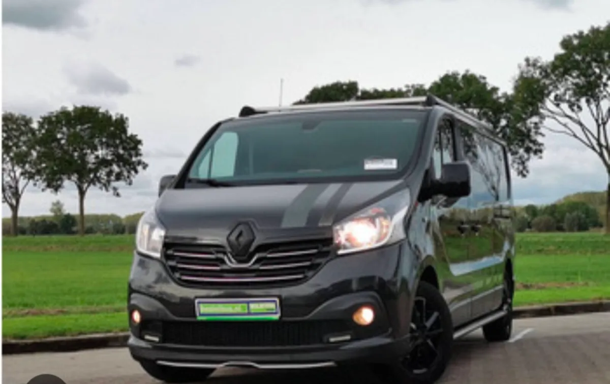 Renault Trafic Sport+ Splitter - Image 4