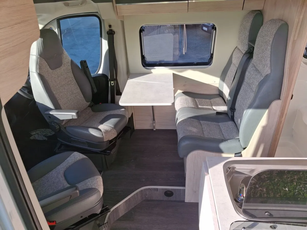 2024 AutoTrail Expedition 68 Pop Up Roof 2/4 Berth - Image 3