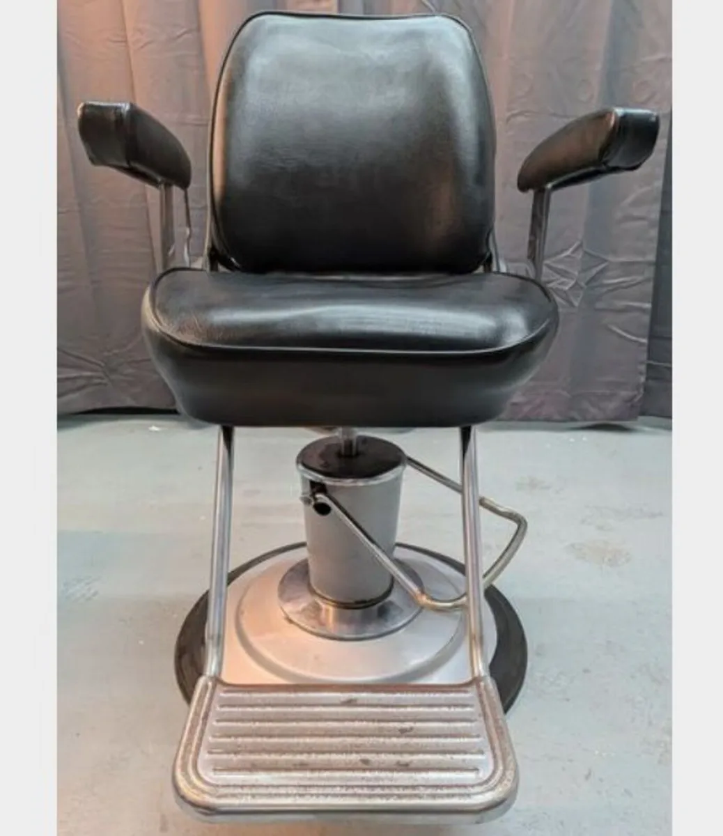 Takara Belmont Barber Salon Chair - Image 2