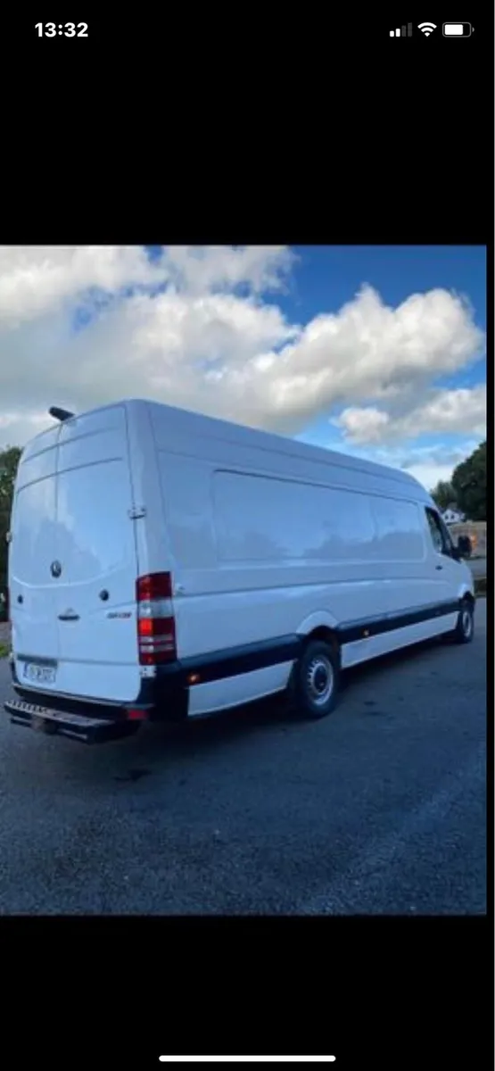 MAN WITH A VAN TAIL LIFT CONTRACT WORK - Image 2