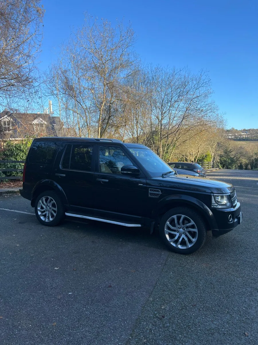 Land Rover Discovery 3.0 TDV6 AUTO - Image 3