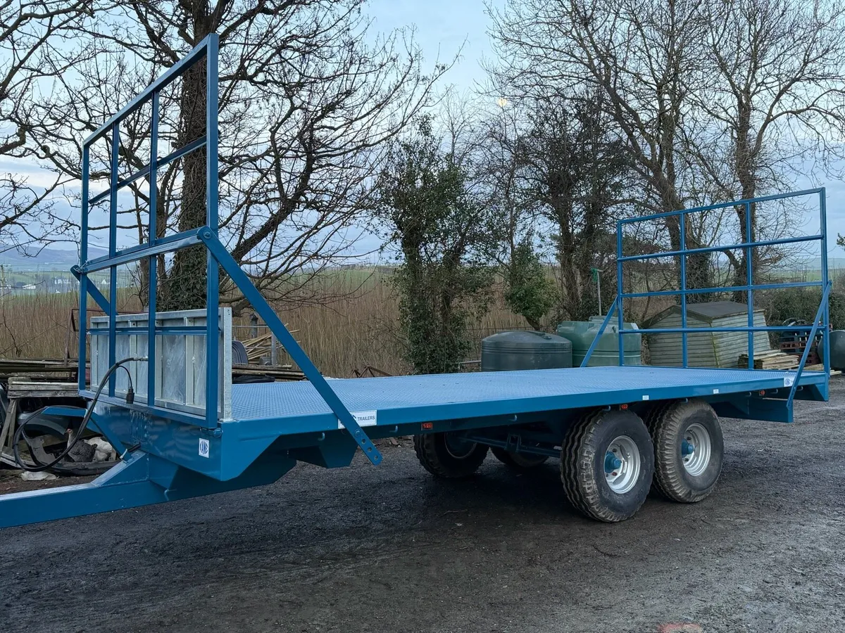 Kane bale trailer - Image 1