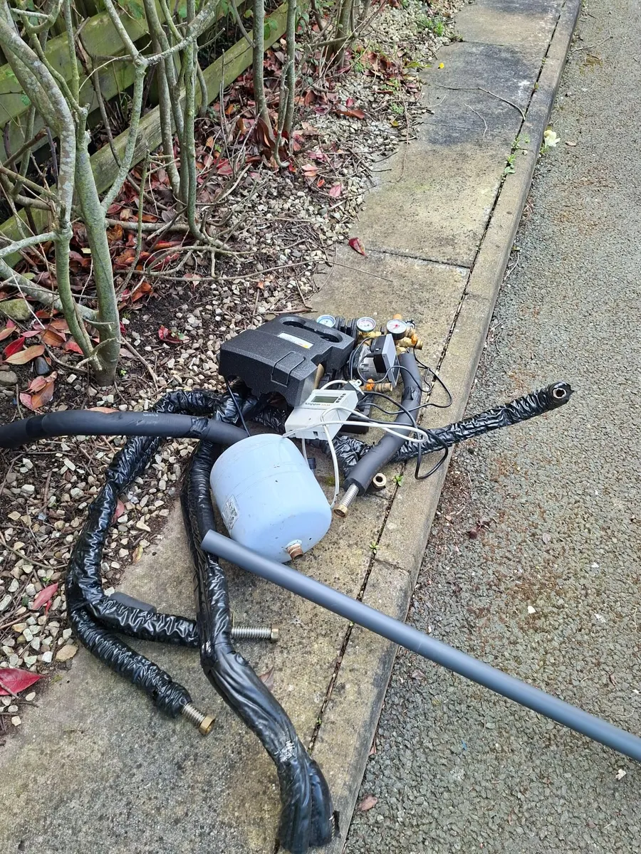 Solar panel parts - Image 2