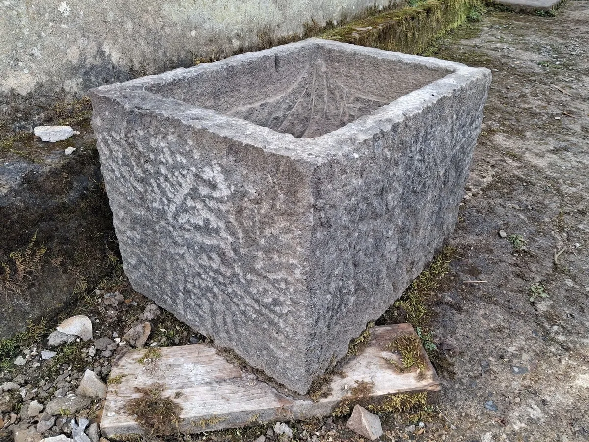 Water trough - Image 1