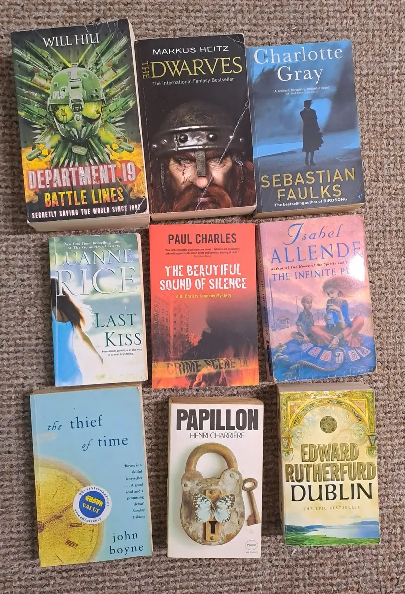 26 fiction books - Image 1