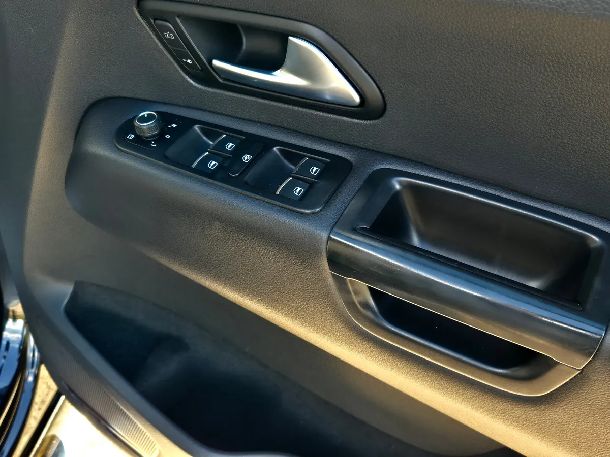 2018 (182) Volkswagen Amarok  HIGHLINE V6 TDI - Image 4