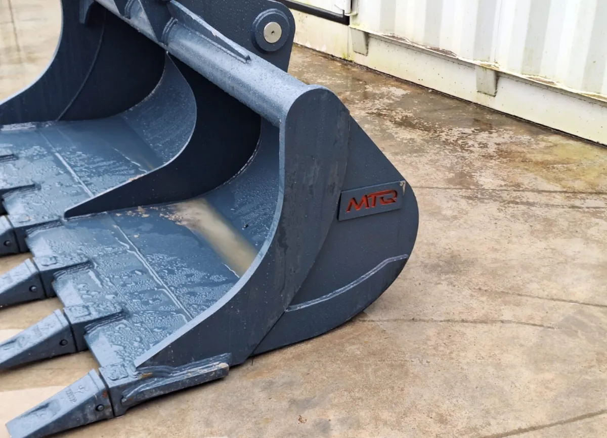 Brand New 13 Tonne Grading Bucket With Teeth - Image 2