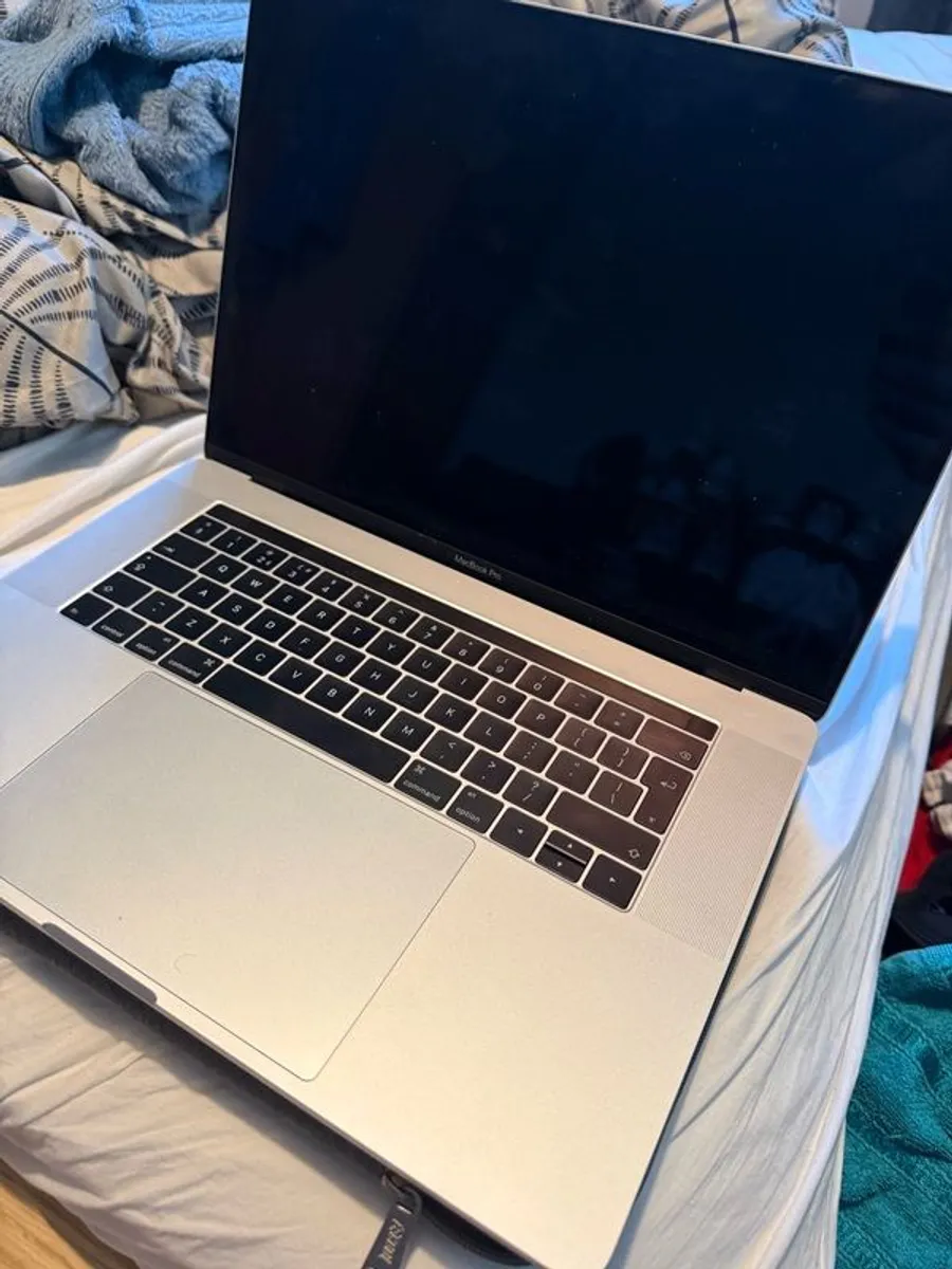 MacBook Pro Touchbar - Image 2