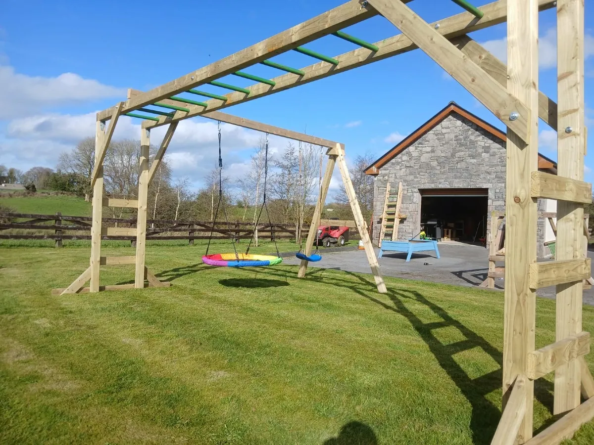 Climbing frame with Swing - Image 1