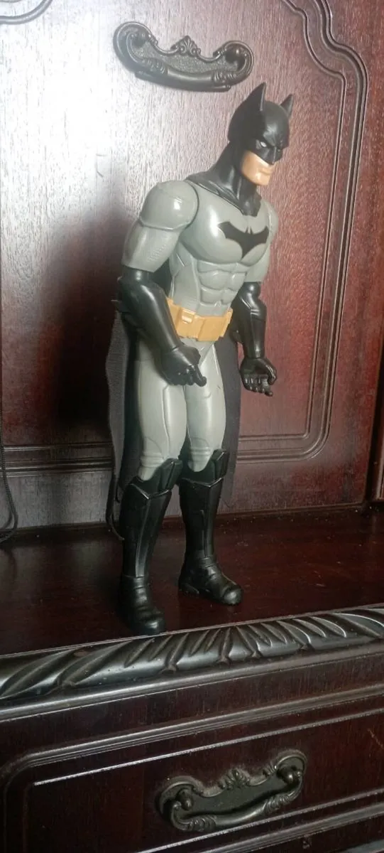 A COLLECTION OF DC COMICS ACTION  FIGURES. - Image 3