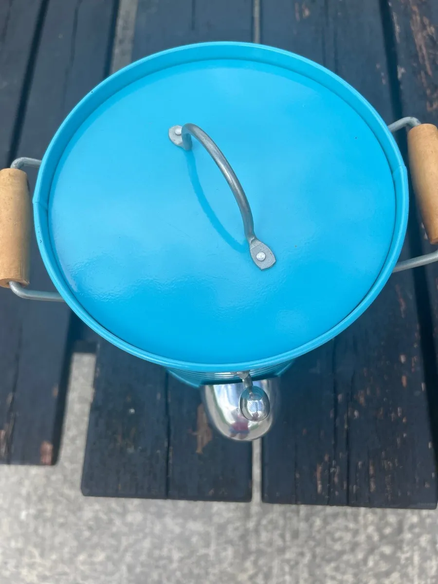 Baby blue Ice Bucket - Image 2