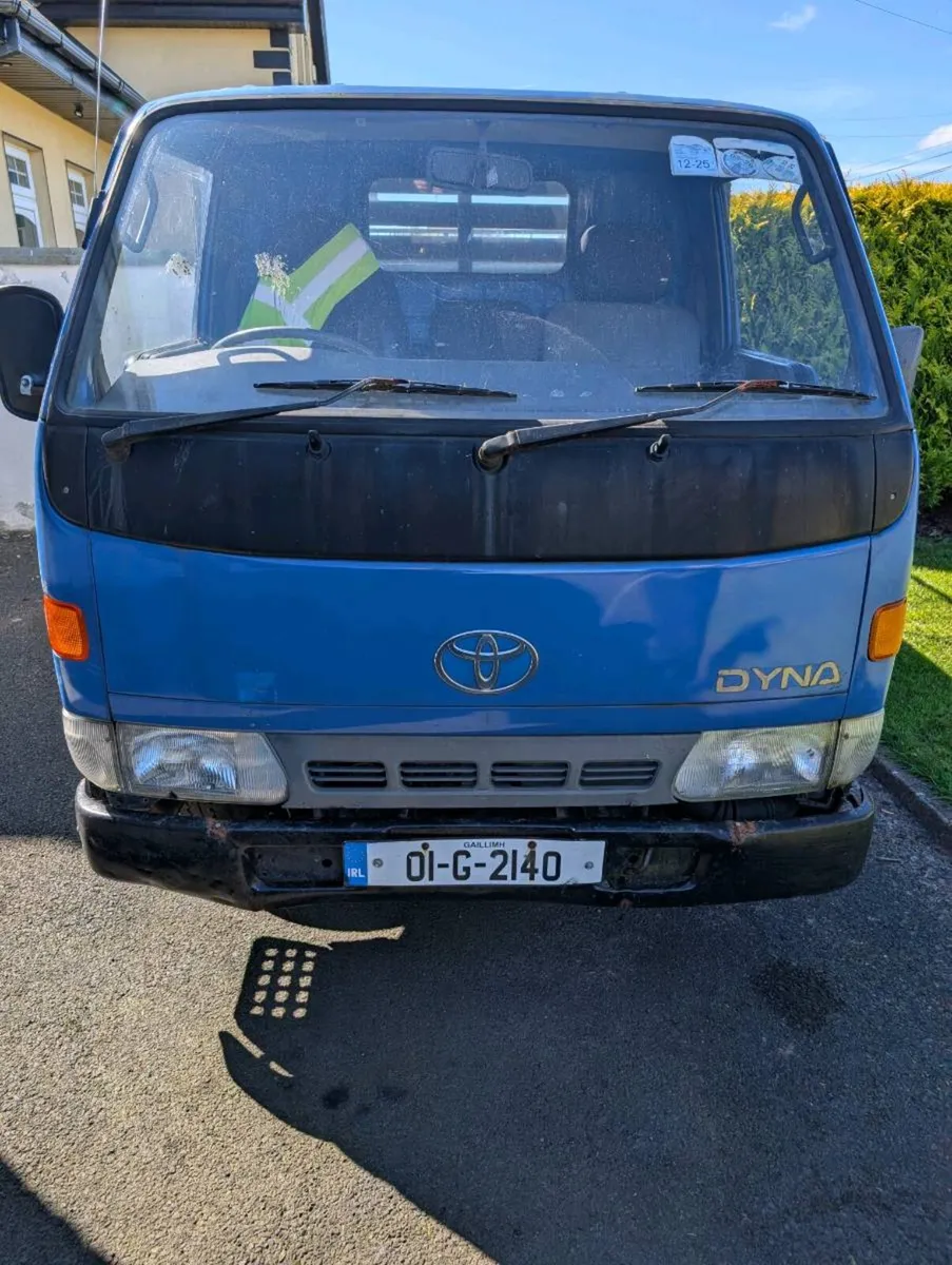 Toyota dyna 100 tipper - Image 1