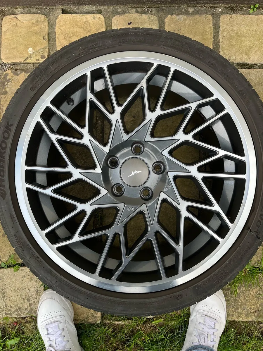 Veeman 19” Wheels - Image 1