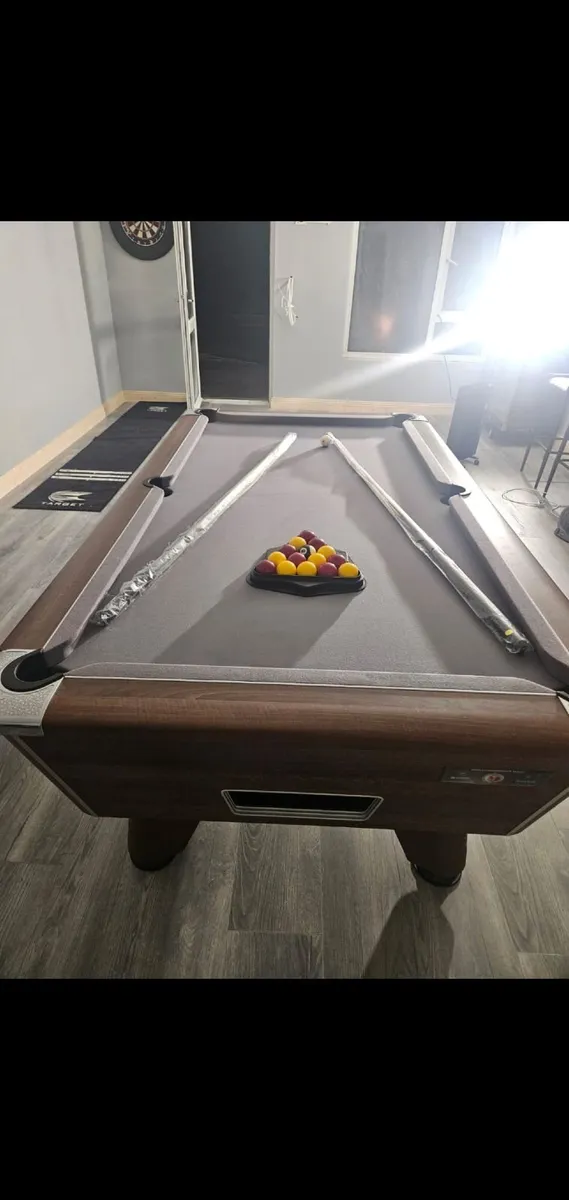 Pool table - Image 4
