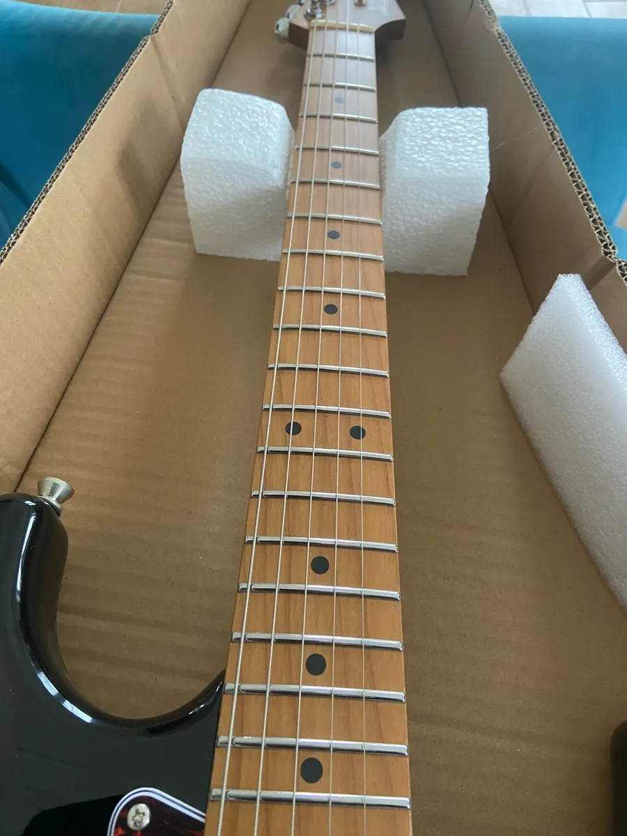 Jet js 300 Stratocaster guitar - Image 2