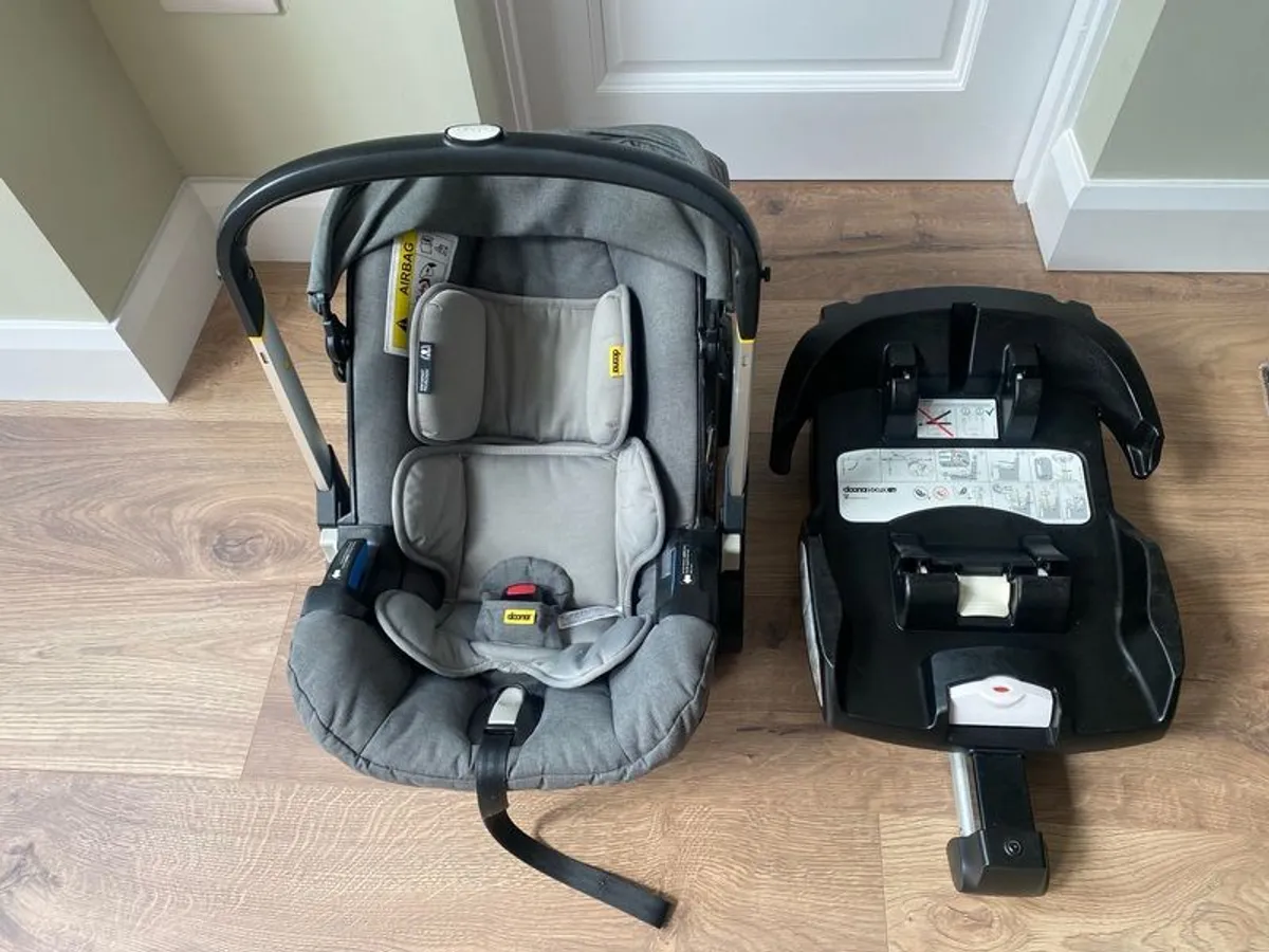 Doona car seat/ buggy plus Isofix - Image 1