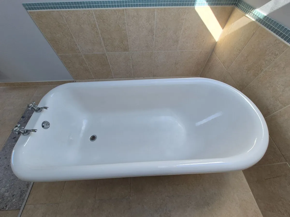 Cast iron bath - Image 4