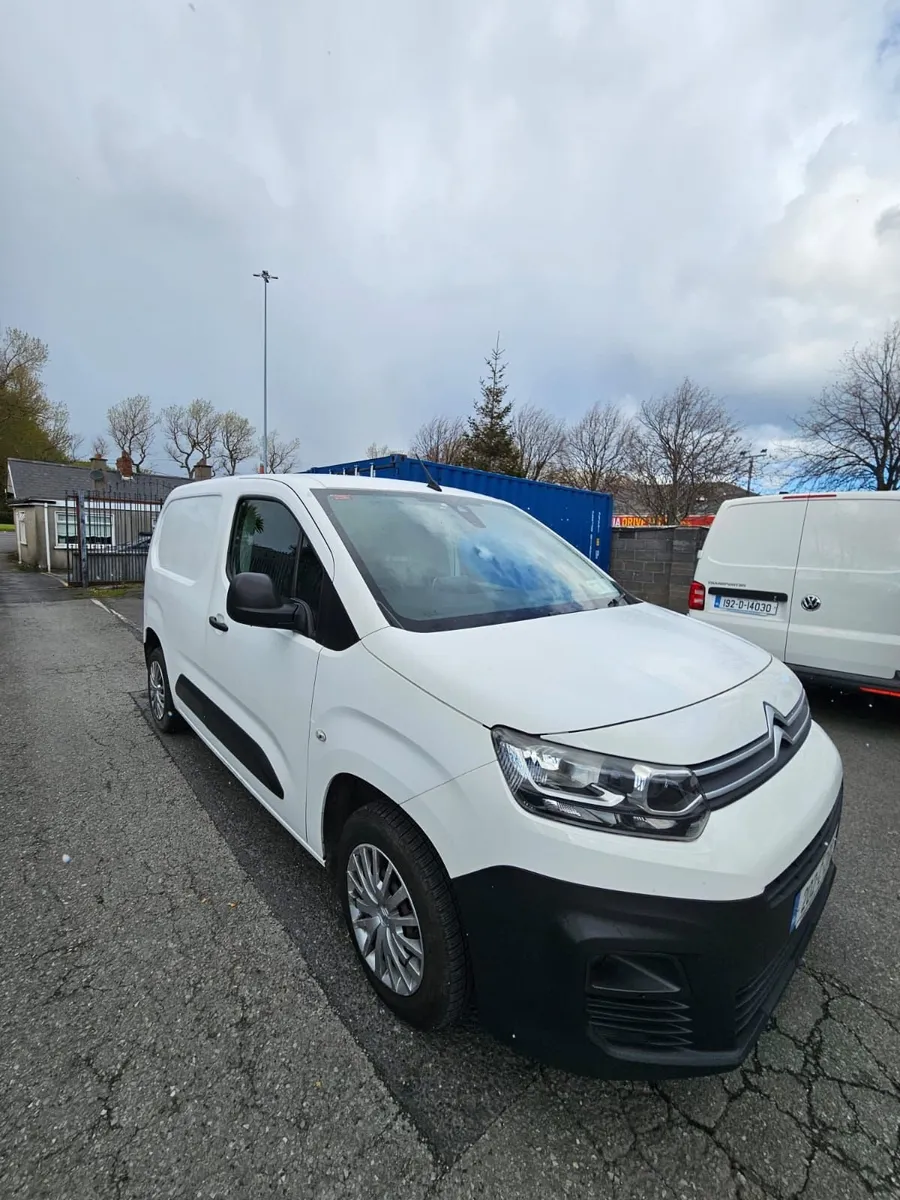 Citroen Berlingo 2020 - Image 2