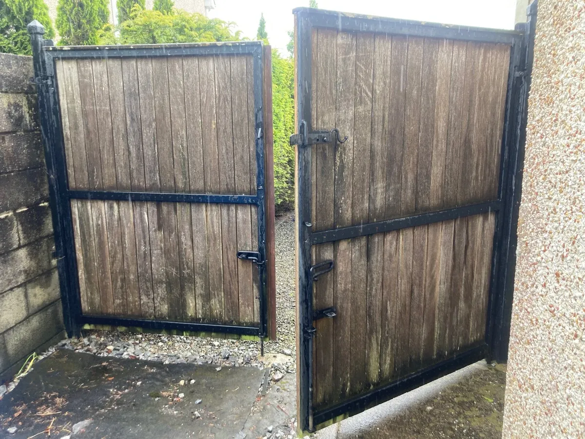 Teak Gates secondhand - Image 3